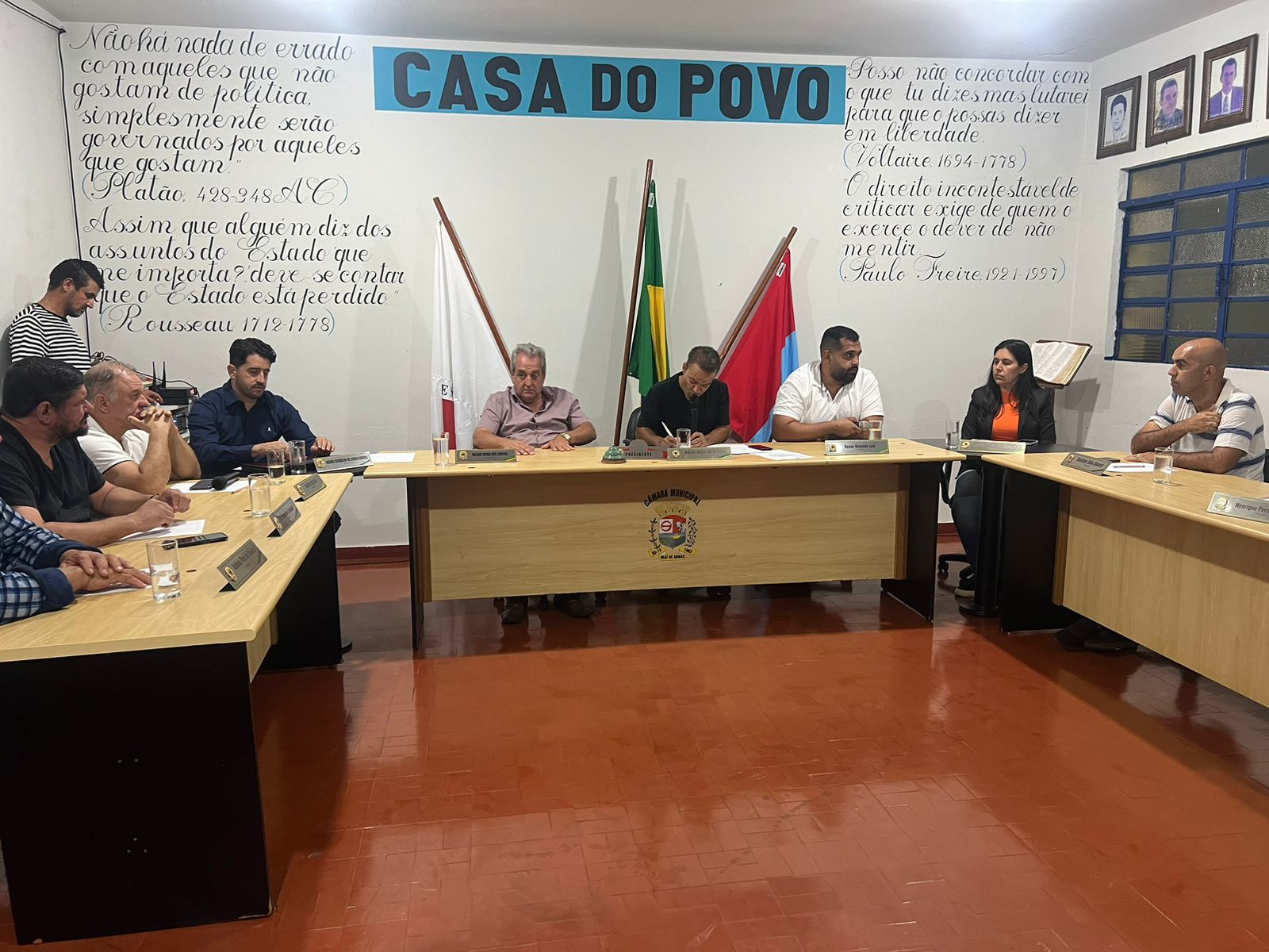 CÂMARA ARQUIVA PROJETOS DE SUBSÍDIOS DOS AGENTES POLÍTICOS